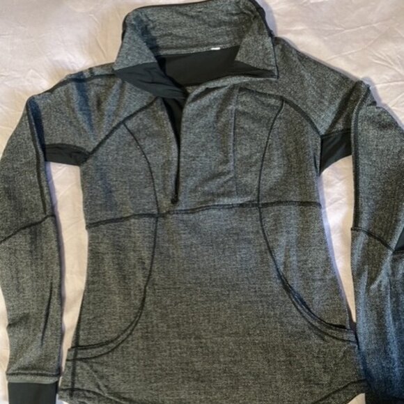 Lululemon Herringbone Base Runner 1/2 Zip Jacket size 8 - Picture 3 of 8